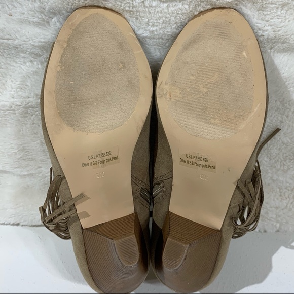 Indigo Rd Suede Taupe Tan Fringe Booties - 9 - Picture 6 of 6